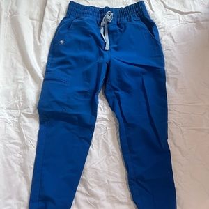 Figs royal blue scrub set! Xs petite high waist and one pocket scrub top